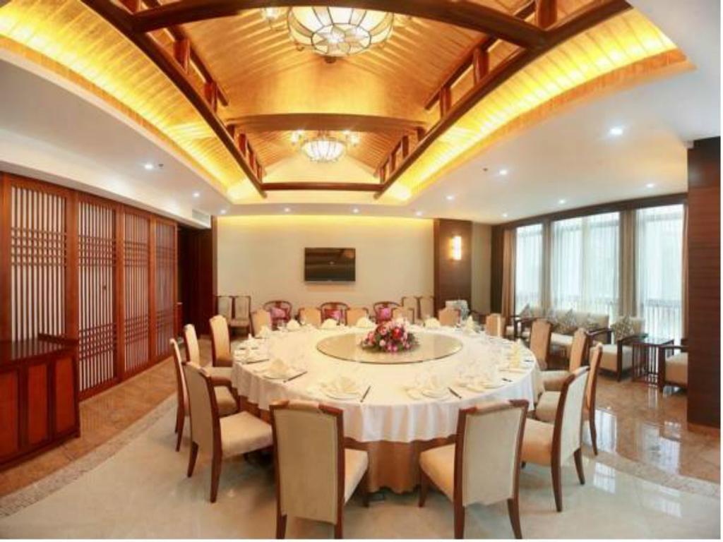 Kangte Wangfu Hotel Of Resort And Conference Санья Экстерьер фото