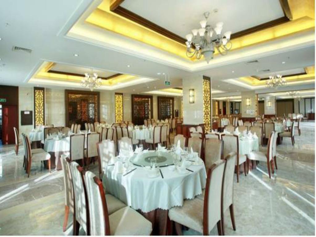 Kangte Wangfu Hotel Of Resort And Conference Санья Экстерьер фото